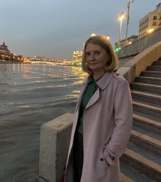 Няня-гувернантка Лариса: опыт 21+ год, международная практика | Агентство «Один дома»