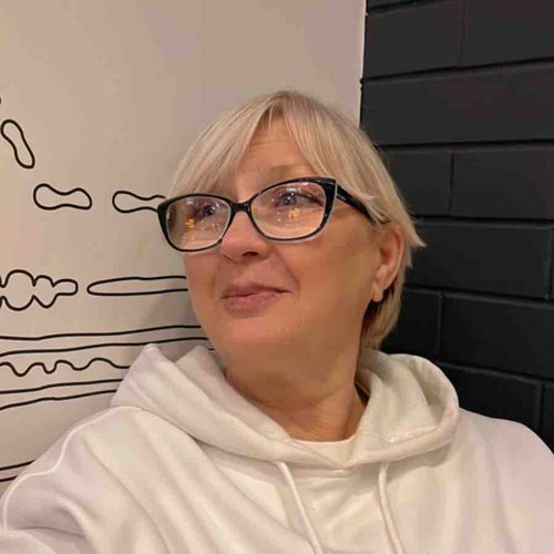 Няня-гувернантка Надежда: логопед, музыка, VIP-опыт 16 лет | Агентство «Один дома»