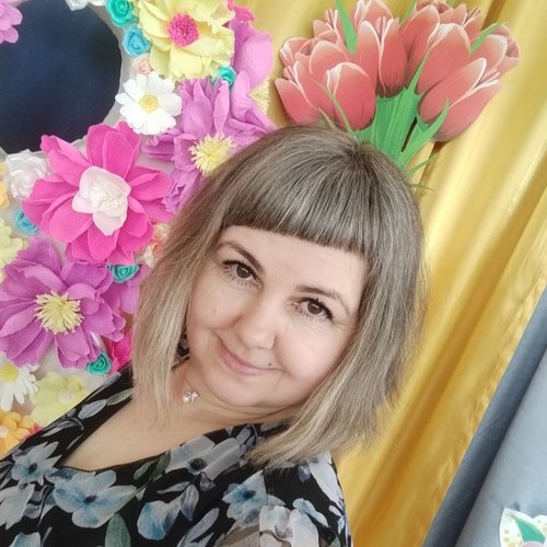 Няня-воспитатель Юлия: 17 лет в саду, опыт с младенцами | Агентство «Один дома»